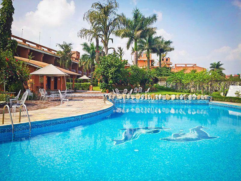 Royal Palm Resort Pokhara Esterno foto